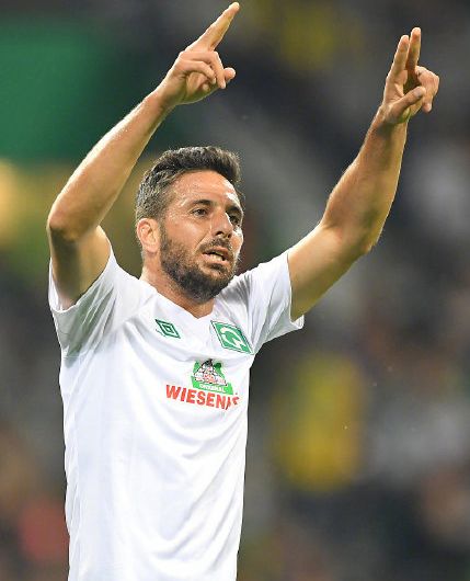 老骥伏枥志在千里志存高远,20年铿锵岁月传递足球梦想