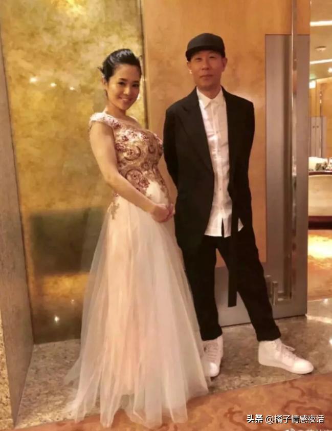 下架所有“作品”后，36岁苍井空产后复出：你凭什么有资格幸福？