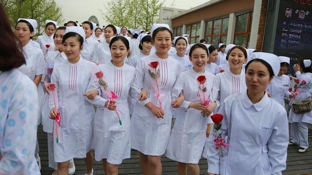 计算机专业适合女生的专业,理科专业适合女生的专业