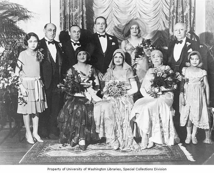 婚纱照民国风军阀婚纱,千年前的婚纱能有多惊艳