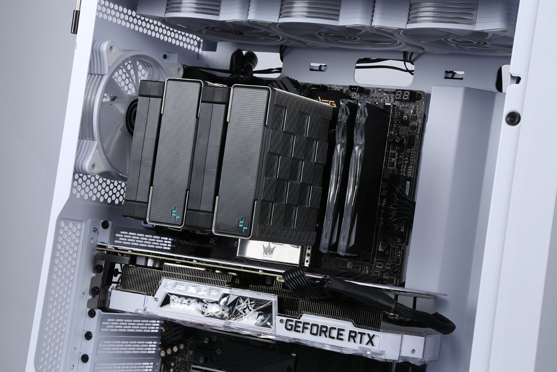 风冷挑战11700k,九州风神ak620能压住12代i5么