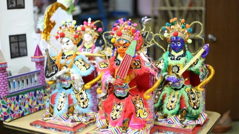 中国人烧给死人的纸扎,被法国博物馆收藏,老外:中国人太浪漫了