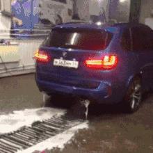 动图车贴搞笑,搞笑gif大哥你的驾驶室真拉风