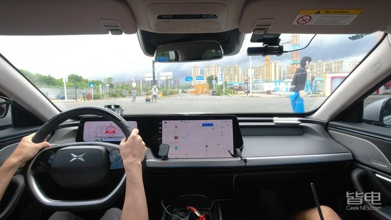 小鹏p7口碑,超越期待的极致驾驶感受小鹏p7