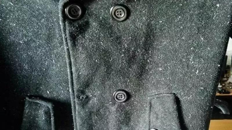 衣服洗完沾满毛絮怎么办？教你这么做，衣服洁净如新，真省事