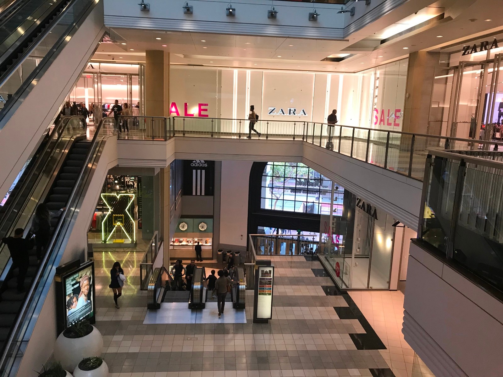 世茂公司业绩大涨,存量商业升级的前景