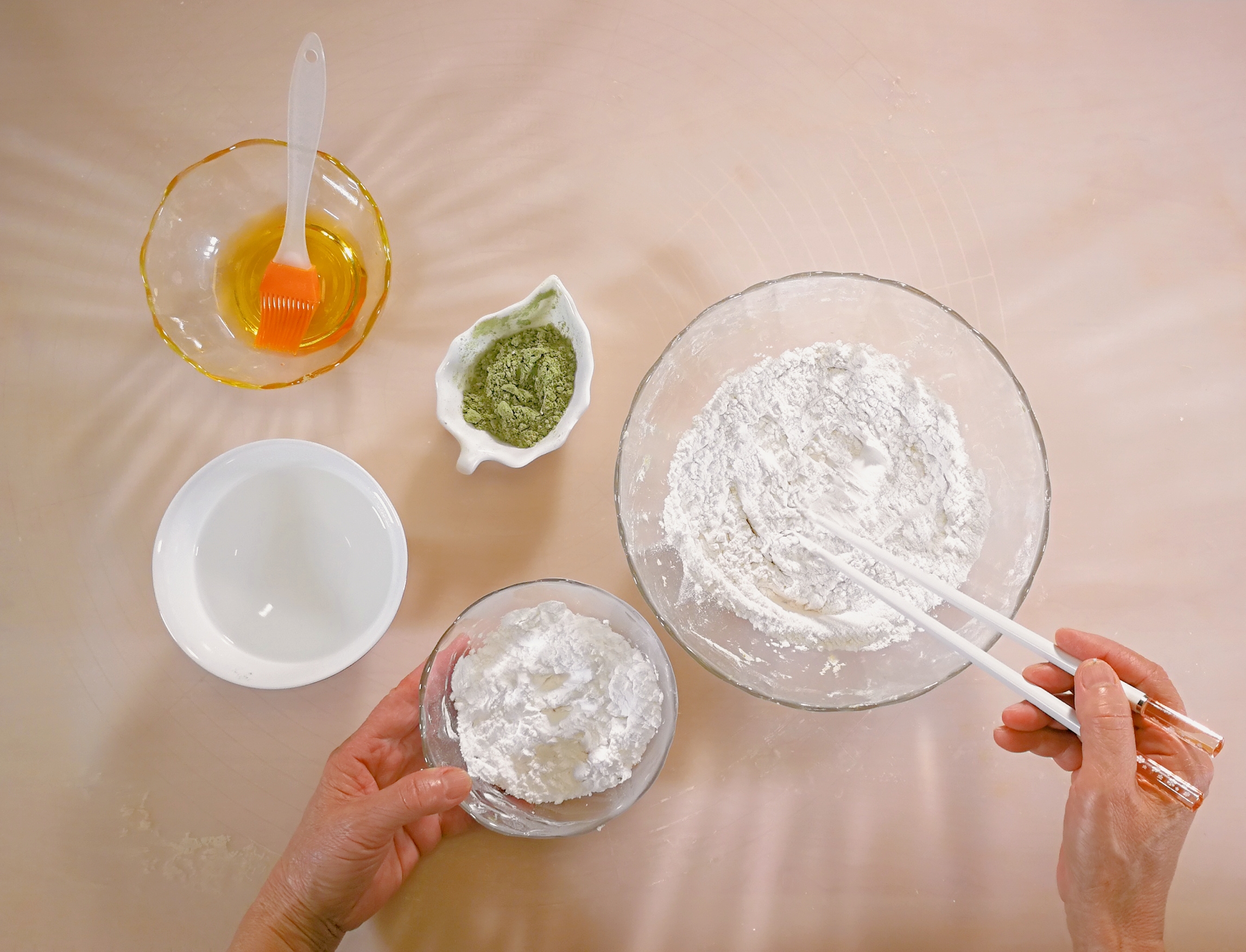 莲花妈妈快手版青团有诀窍，黄金比例配方简单易学，Q弹软糯清香