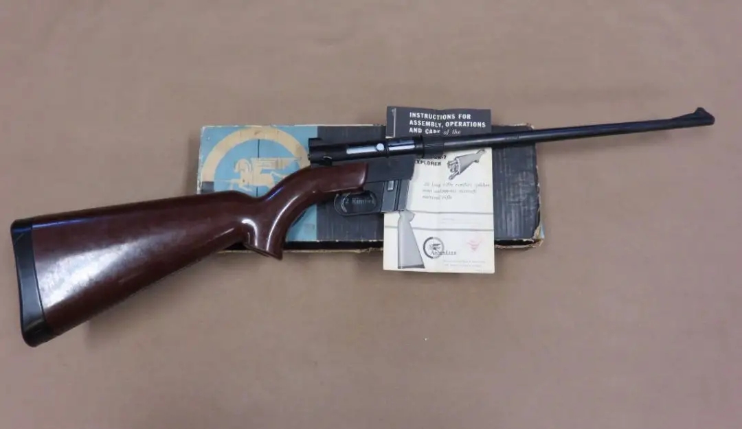 一个枪托能容纳整支步枪还能落水不沉和其相比小獾都弱爆了