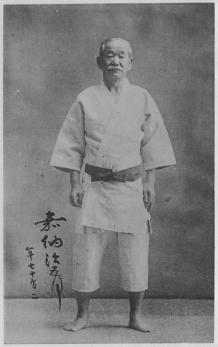 mma运动员对李小龙的评价,李小龙mma之父称号怎么来的