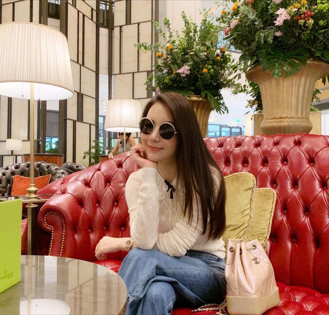 天王嫂方媛以前的事迹,方媛几岁成为天王嫂的