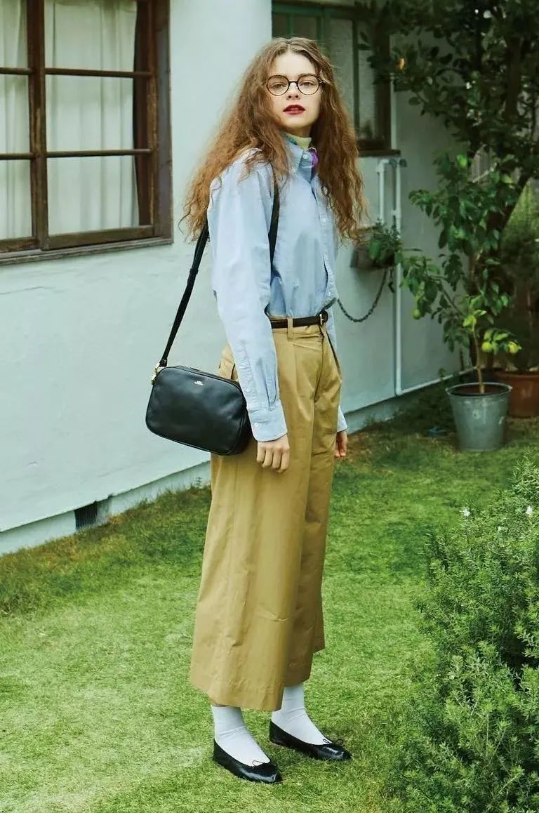 别再露脚踝了,今冬不流行露脚踝了露袜才更时髦