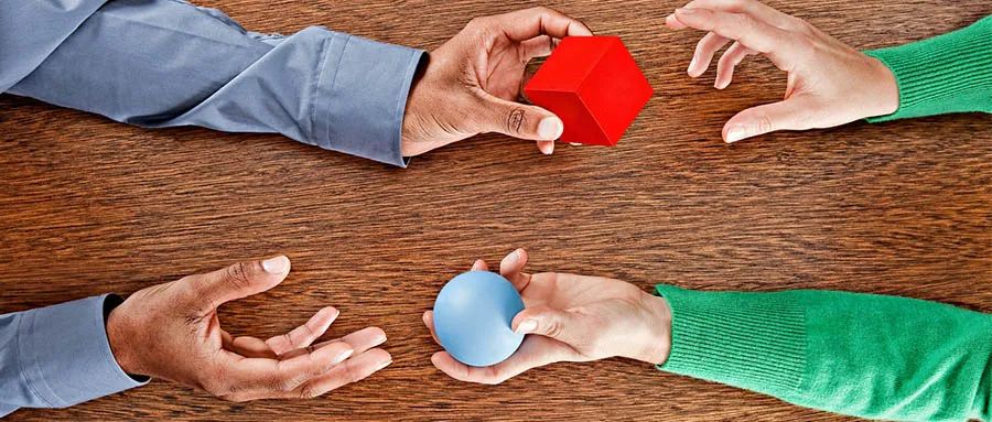 一个大学生在校赚钱几万,有多少大学生自己赚钱