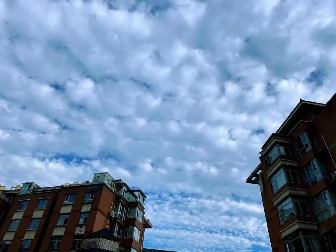 夜晚云彩识天气,夜晚云朵识天气