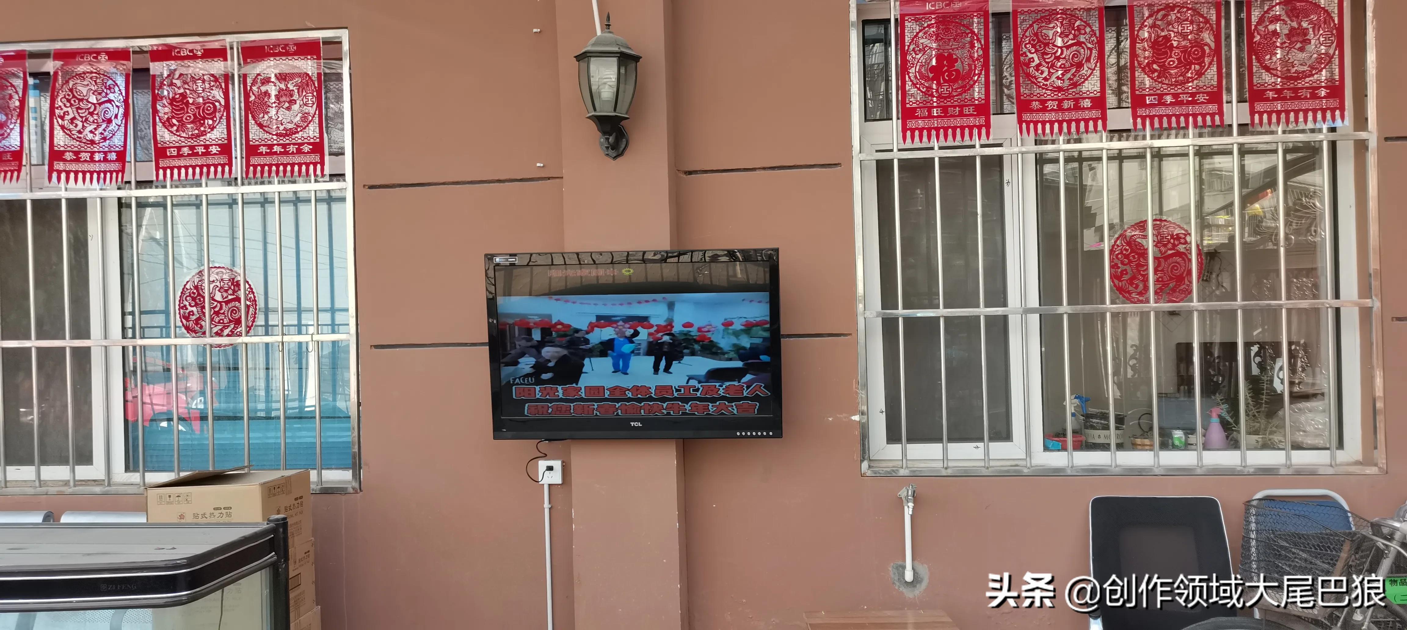 手机录制视频怎么让电视全屏播放,电视里怎么放录制视频