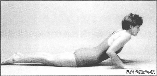 腰椎间盘突出跑步好还是跳绳好,腰椎间盘4-5节突出可以跑步吗