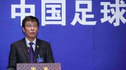 姚明开始用大学生用年轻人，让人浑身舒坦，男足一直在梦游