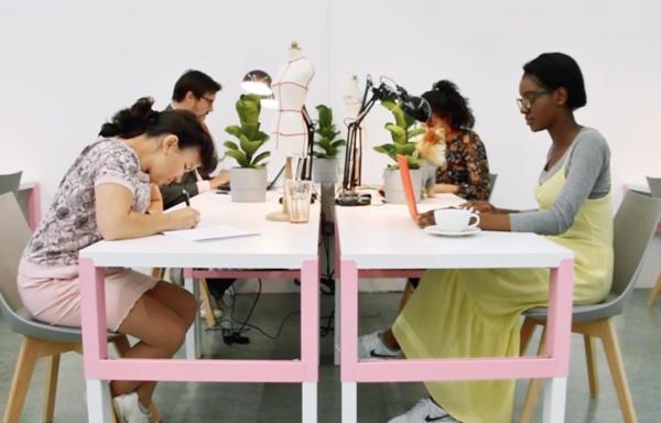 和ibm公司合作,与ibm合作