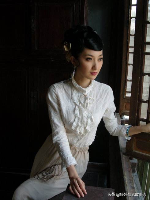 了解男女两性之间暧昧的表现,怎么分辨女友和人搞暧昧