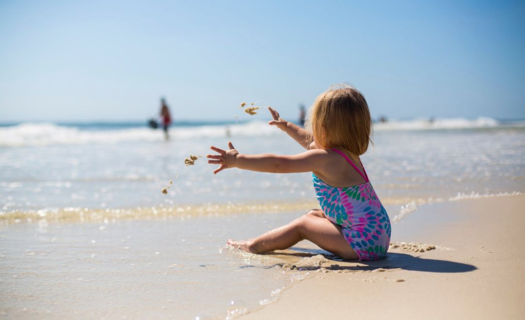 当孩子沉迷看电视如何引导,孩子痴迷看电视如何教育