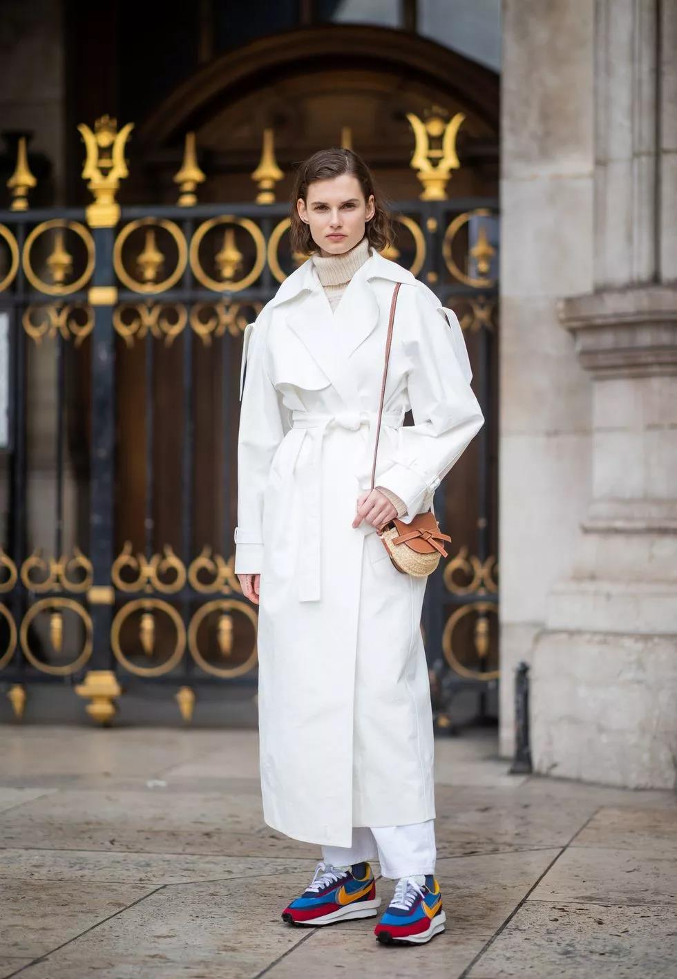 白色秋冬高级感穿搭,高级感白色秋冬穿搭