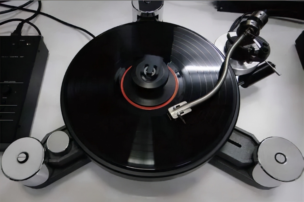 回归日本生产——创意无限的CEC皮带驱动CD机