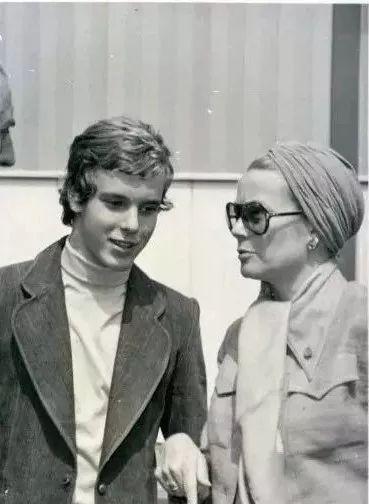 摩纳哥王妃格蕾丝夏琳,摩洛哥王妃格蕾丝凯利美照