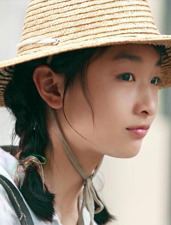 双金影后获奖周冬雨,双料影后周冬雨