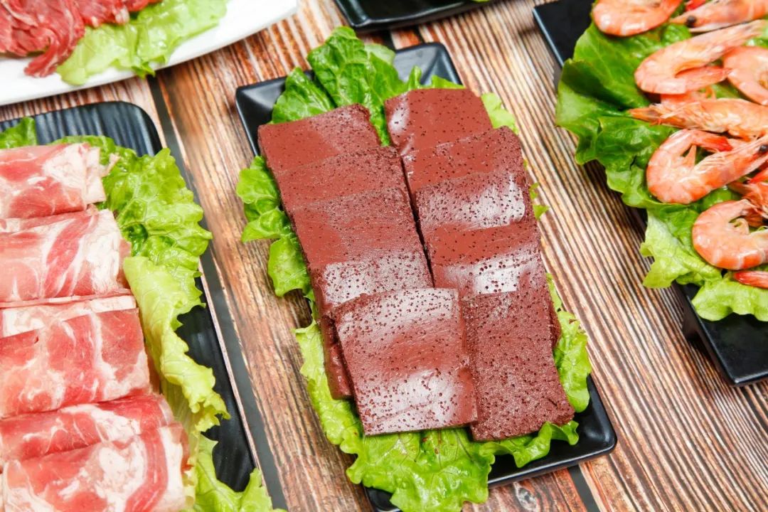 几招分辨真假鸭血,火锅鸭血真假鉴别