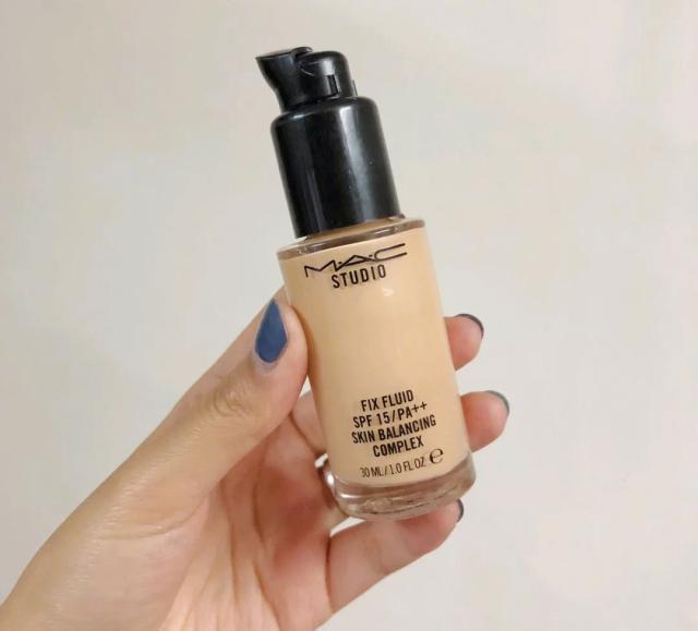 粉底液dw阿玛尼权力粉底液测评,油皮兰蔻粉底液和dwmac哪个好用