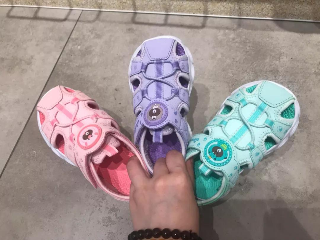 儿童凉鞋软底什么牌子好,儿童凉鞋哪种鞋底舒服