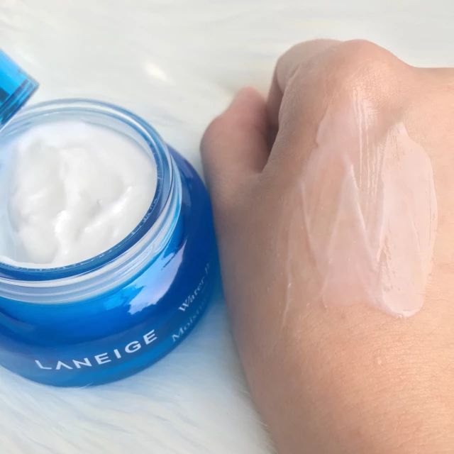 混油皮30以上秋冬抗老面霜,适合秋冬混油皮的水乳或是面霜