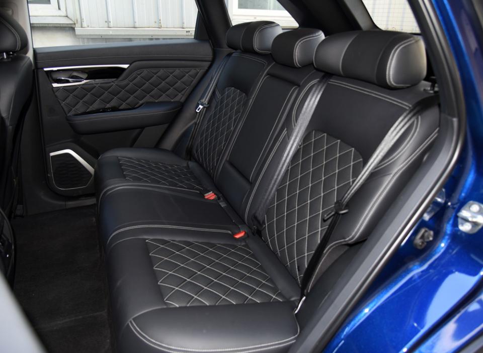 今晚将上市,车头配备66颗星钻,内饰15.6英寸液晶屏,预售11万起