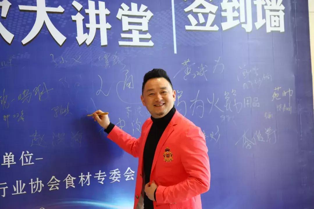 只用番茄做面条,用10斤番茄做番茄酱