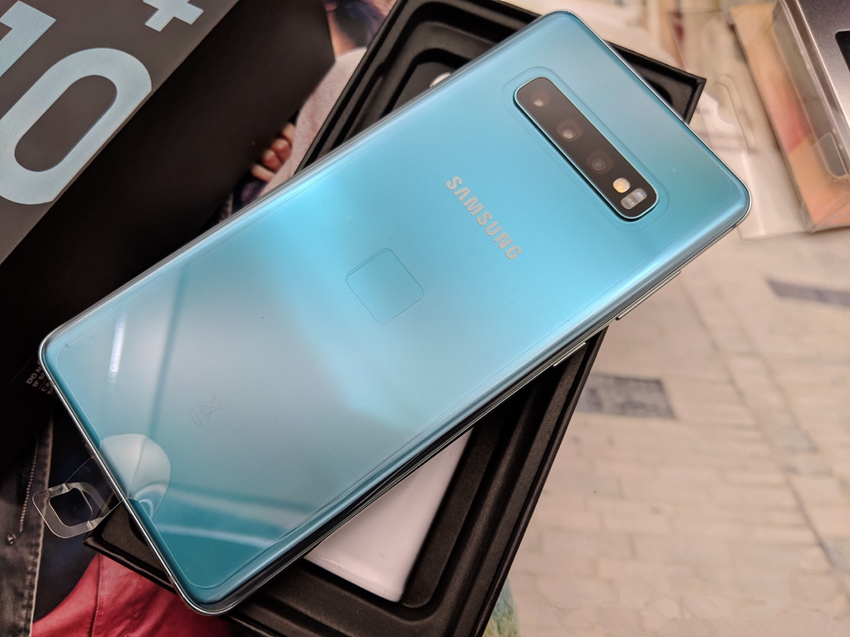 三星s10+琉璃绿开箱评测,三星s10+琉璃绿开箱