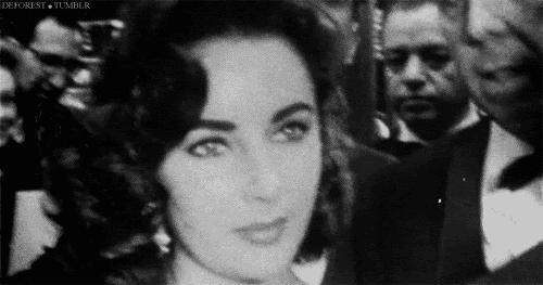 伊丽莎白·泰勒传奇一生,伊丽莎白泰勒一生八段婚姻