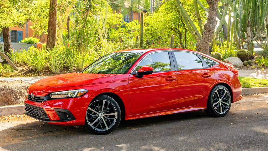 本田雅阁思域2023款哪款最值得买,本田思域顶配值得买还是买雅阁