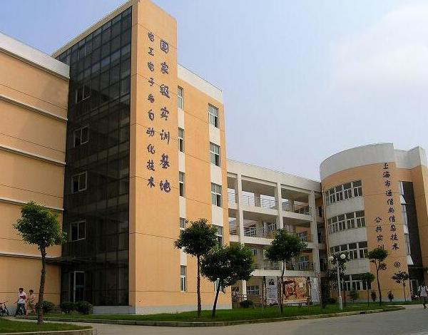 上海专科院校排名及录取分数线,上海最值得上的大专学校