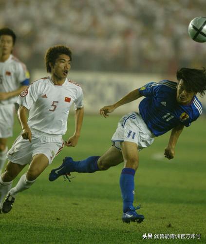 郑智的球技,2005亚冠鲁能横滨水手郑智进球