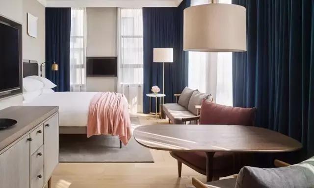 异性在酒店遇到查房怎么办,情侣住宾馆遇到查房怎么办