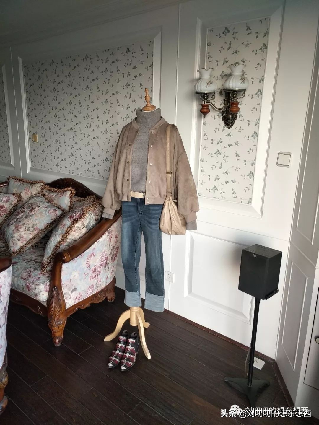 春季套头超薄羊绒衫搭配,夹克式羊绒外套怎么搭配