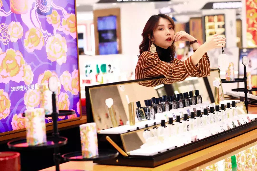 提升妆容精致度的化妆品,可以提升妆容质感的化妆品