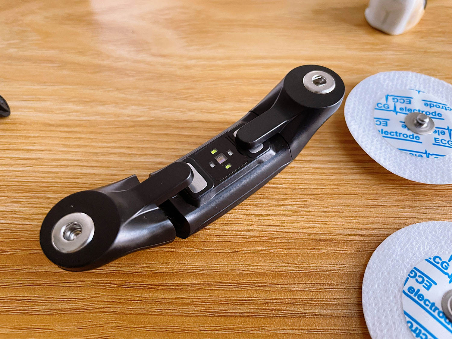 dido智能手环哪个测量血压更精确,手环推荐测血压心率