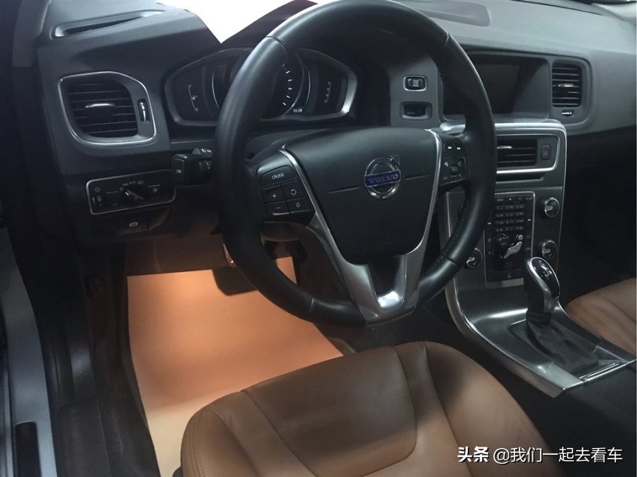 朋友花了21万买了这辆车,朋友花2万买二手车