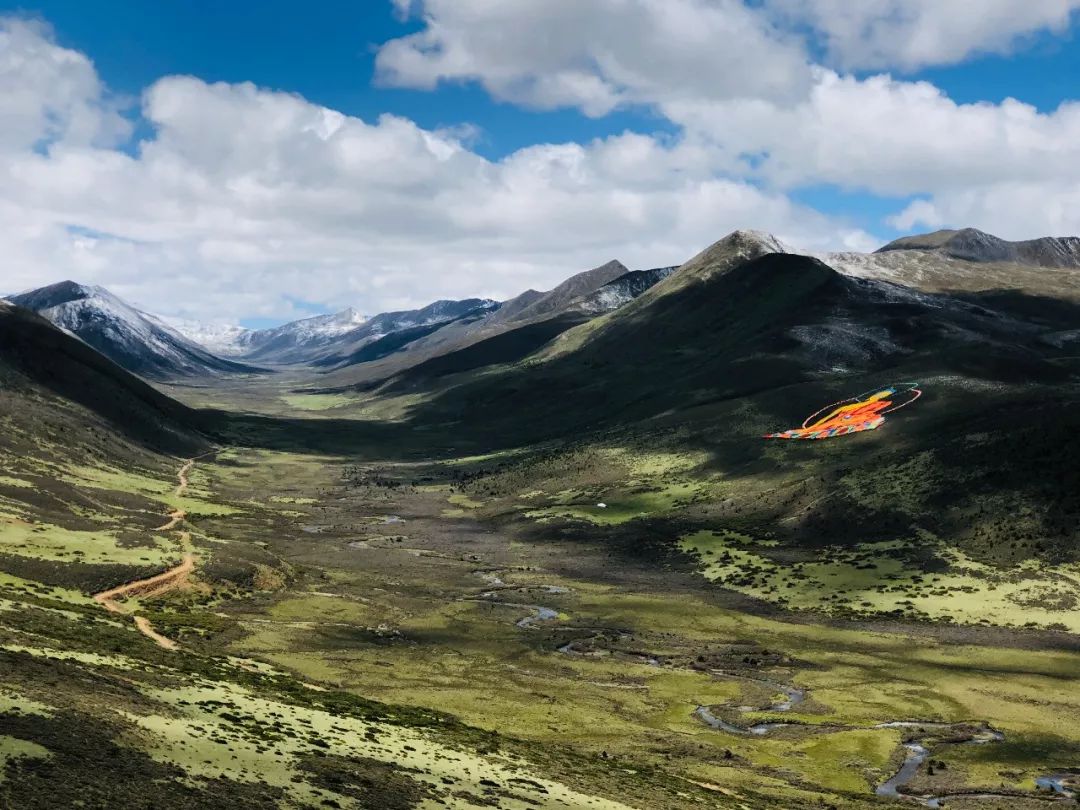 从康定开始一路都是绝美风景,从康定到新都桥景色视频