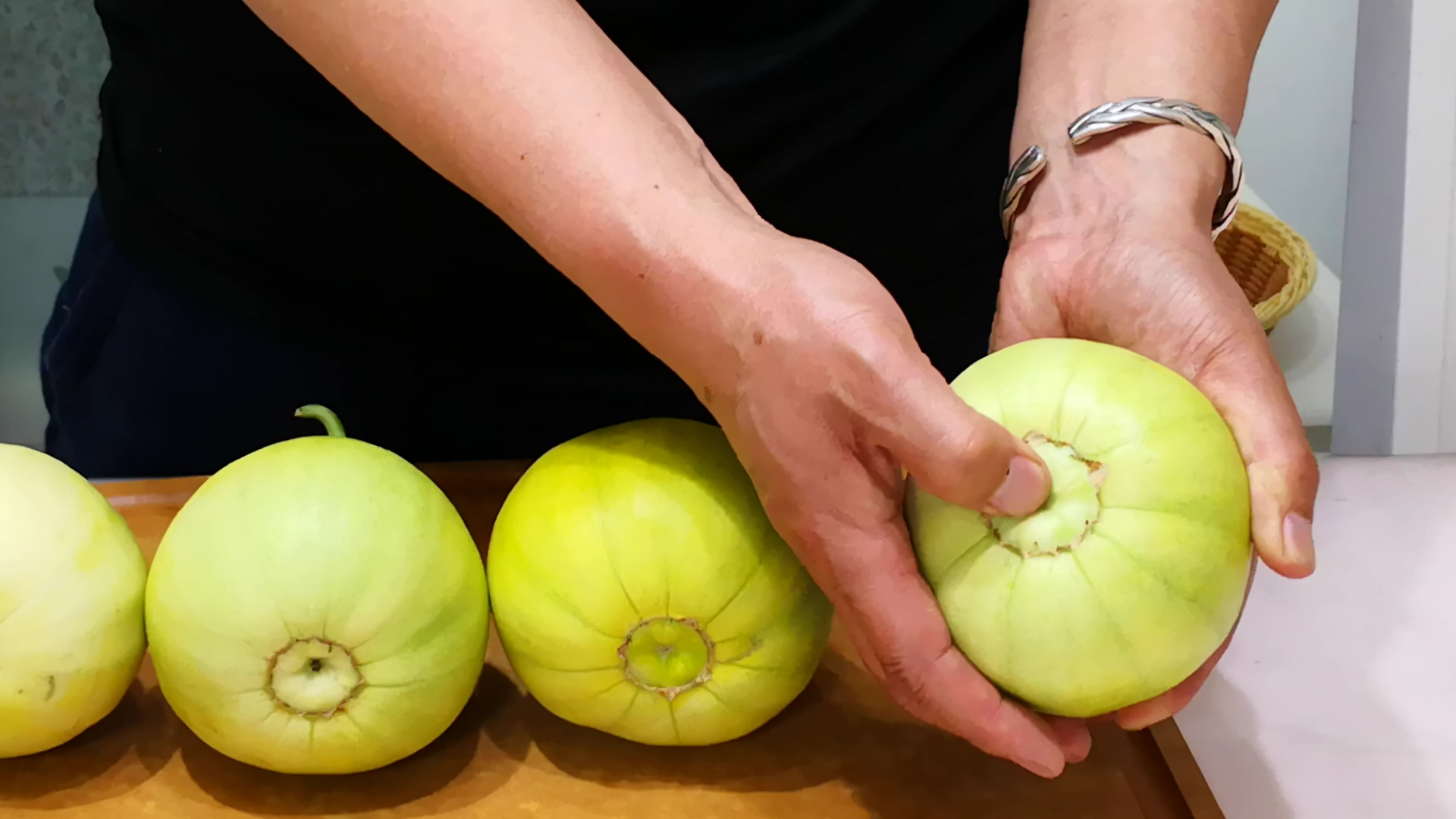 这3种果子夏天一定要多吃啊,夏天必备的10种果子