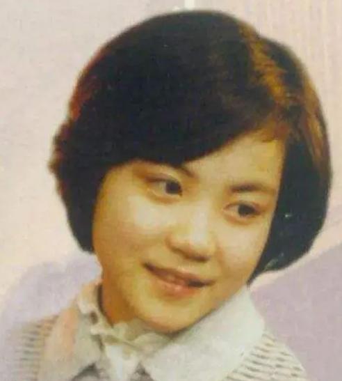 王菲的情史经历,王菲情史谈过几次恋爱