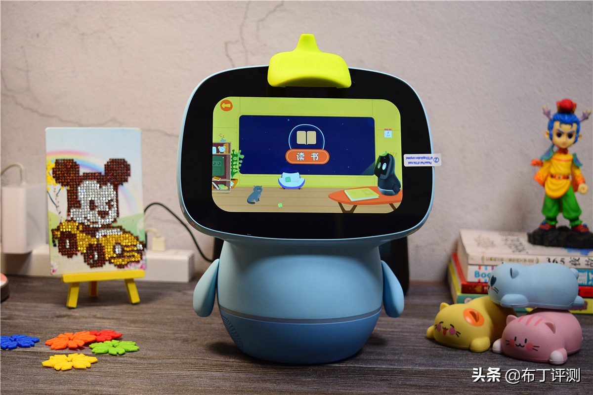 ai智能教育陪伴机器人,智慧儿童ai学习机器人