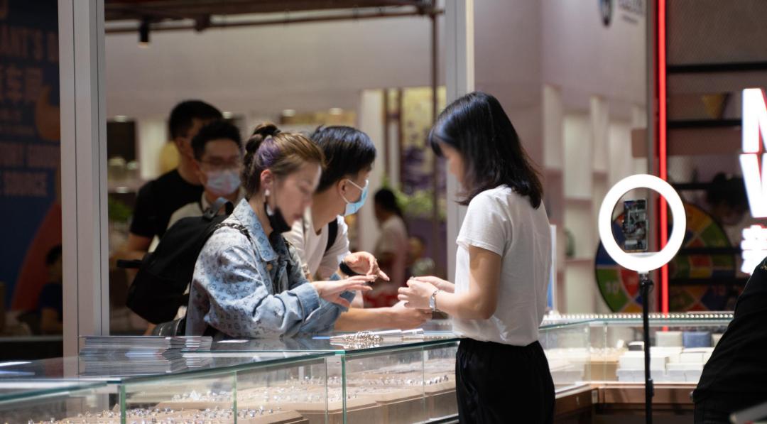 深圳现在最火的搞钱项目,深圳搞钱的90年轻人