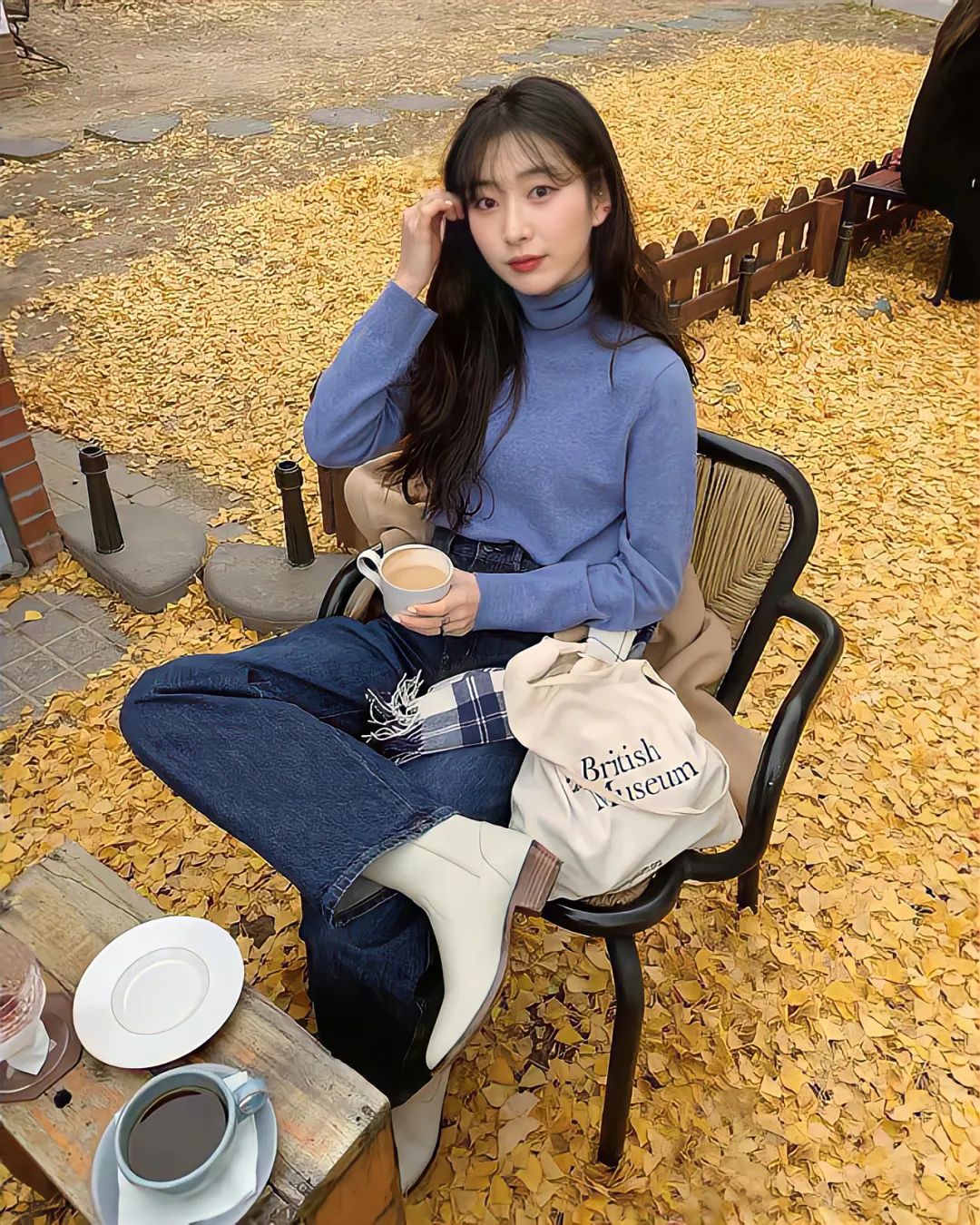 胖mm粗腿马丁靴冬季加绒羊羔绒,今年最火的中筒靴粗腿圆头马丁靴