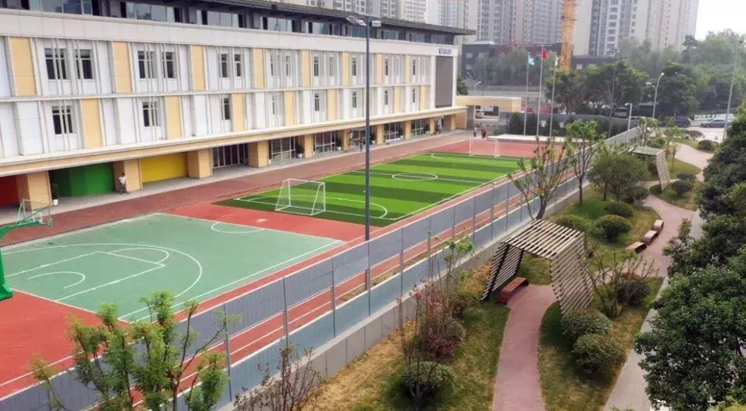 好奇！西安曲江这个“商铺”华丽变身名校！究竟长啥样呢？